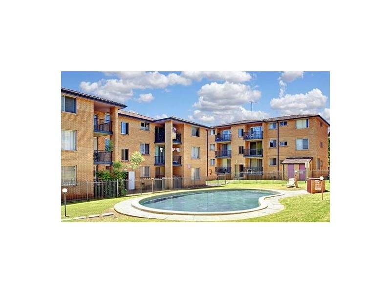 23/5-7 Hoddle Avenue, Bradbury NSW 2560