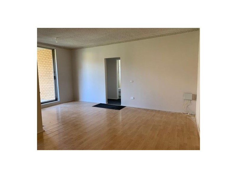 23/5-7 Hoddle Avenue, Bradbury NSW 2560