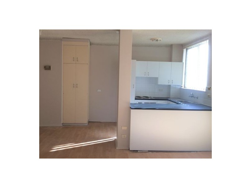 23/5-7 Hoddle Avenue, Bradbury NSW 2560