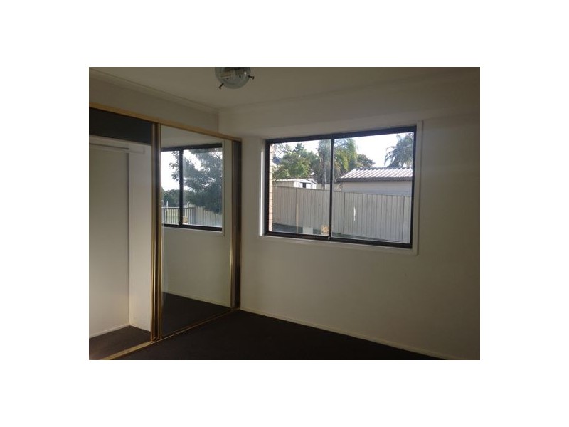 45 Othello Avenue, Rosemeadow NSW 2560