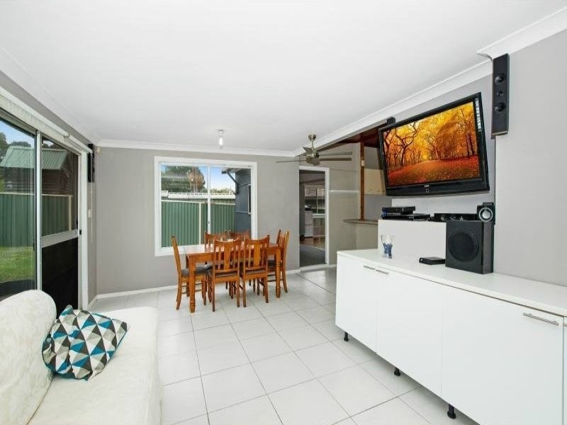 233 Pollock Avenue, Wyong NSW 2259