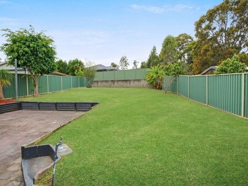 233 Pollock Avenue, Wyong NSW 2259