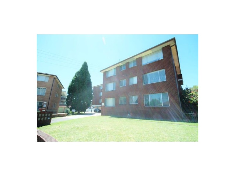 1/4 Mooney Street, Strathfield South NSW 2136