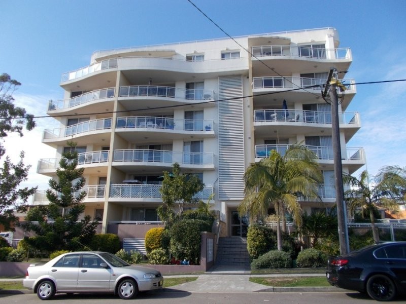 28/2-6 Copnor Avenue, The Entrance NSW 2261