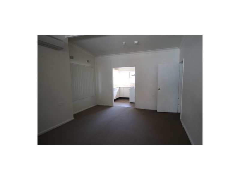 15 Manilla Road, Lethbridge Park NSW 2770