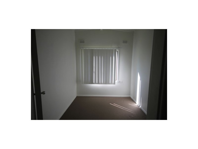 15 Manilla Road, Lethbridge Park NSW 2770