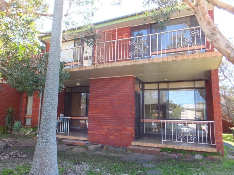 4/12 Coogee Avenue, The Entrance NSW 2261