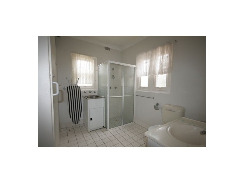 2/11 Dening St, The Entrance NSW 2261