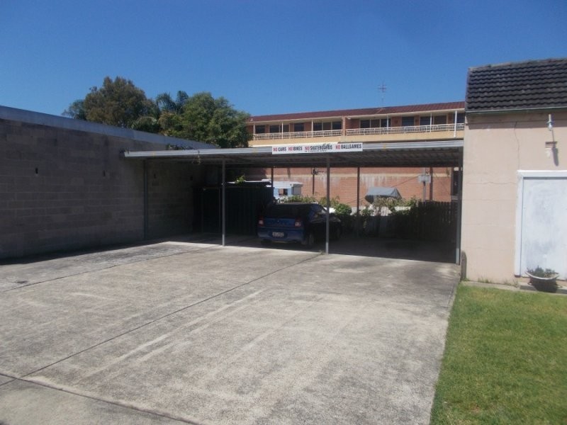 2/11 Dening St, The Entrance NSW 2261