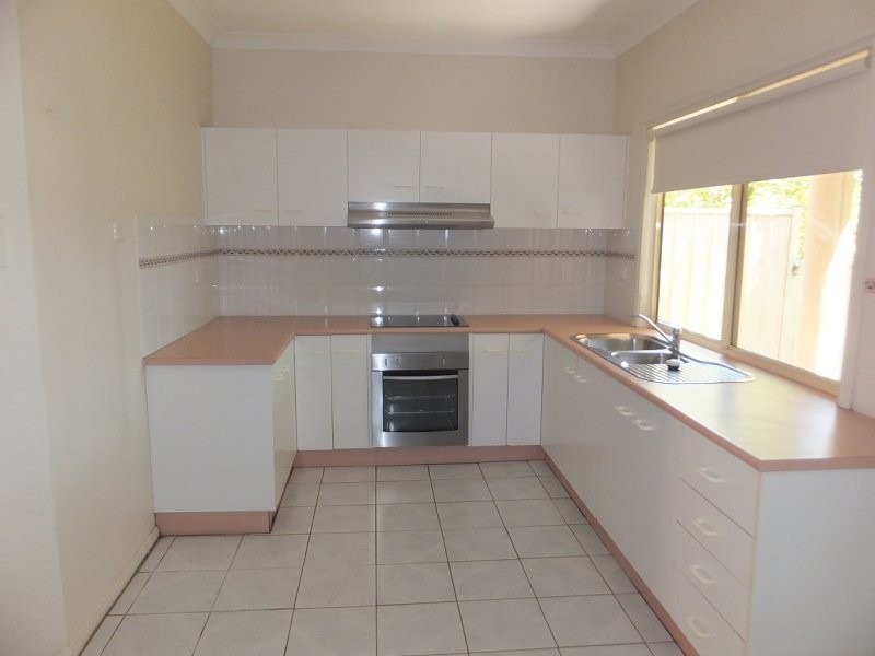 4/6 Beechwood Street, Ourimbah NSW 2258