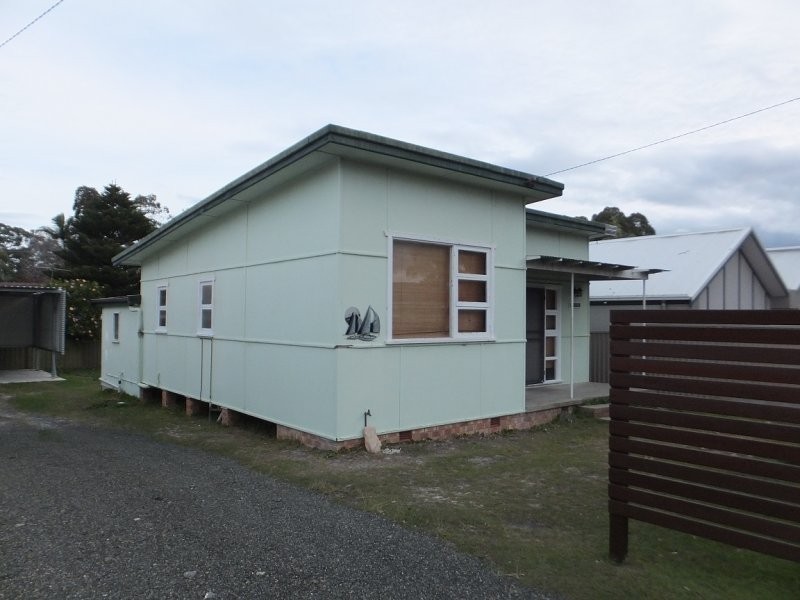 13A Crossingham Street, Canton Beach NSW 2263