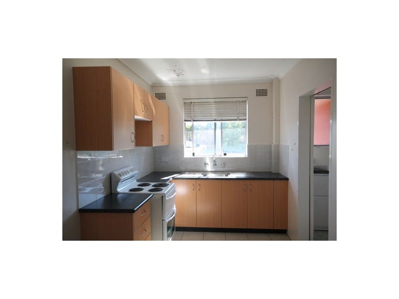 7/28 Flora Street, Roselands NSW 2196