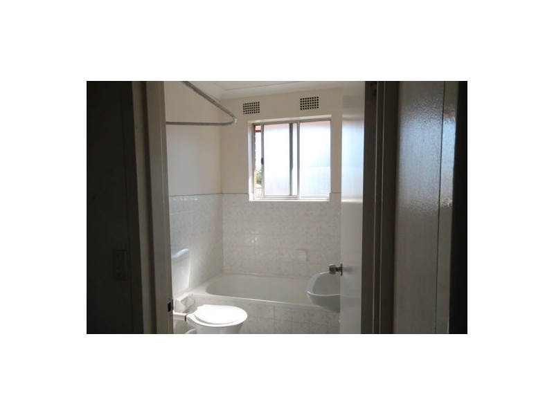 7/28 Flora Street, Roselands NSW 2196