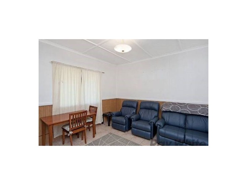 35 Manuka Parade, Gorokan NSW 2263