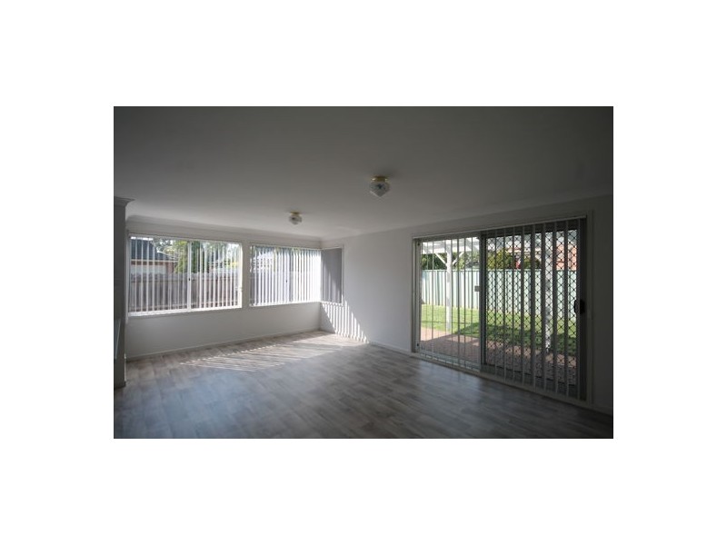 43 Lyndhurst Court, Wattle Grove NSW 2173