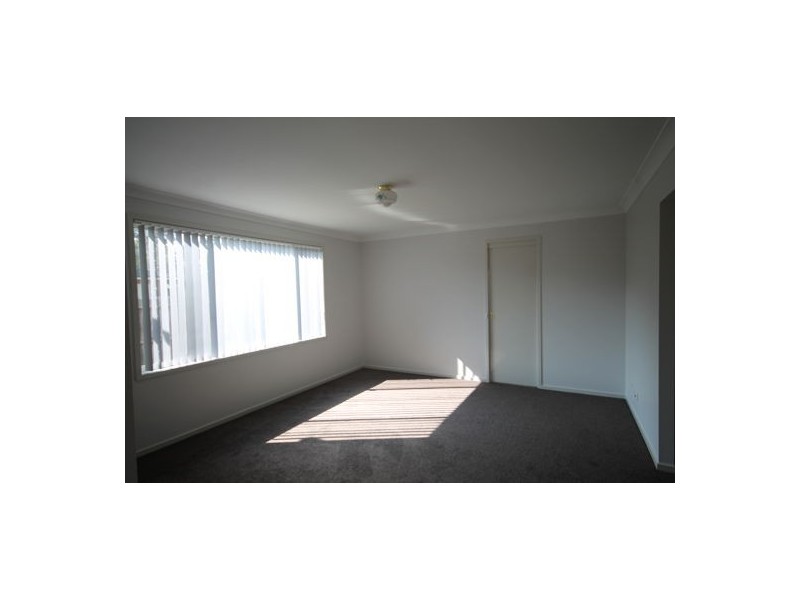 43 Lyndhurst Court, Wattle Grove NSW 2173