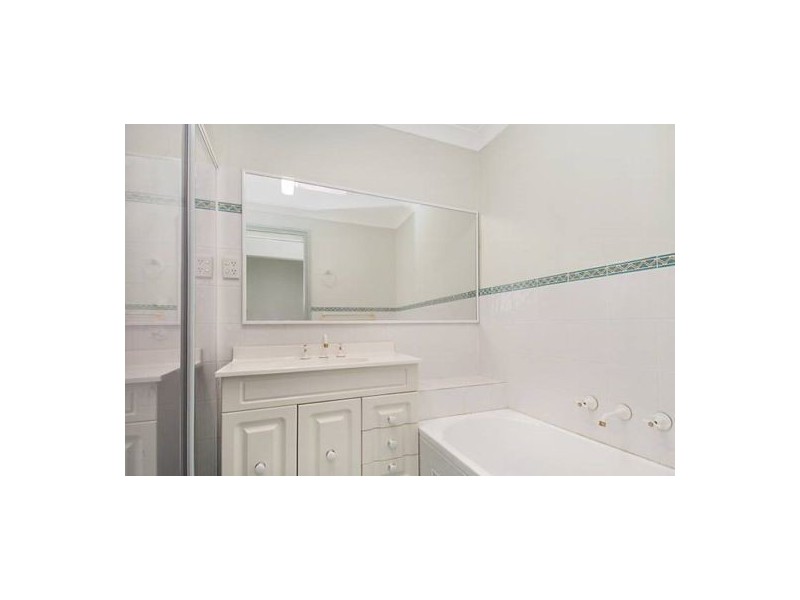 8/6-8 Beechwood Crescent, Ourimbah NSW 2258