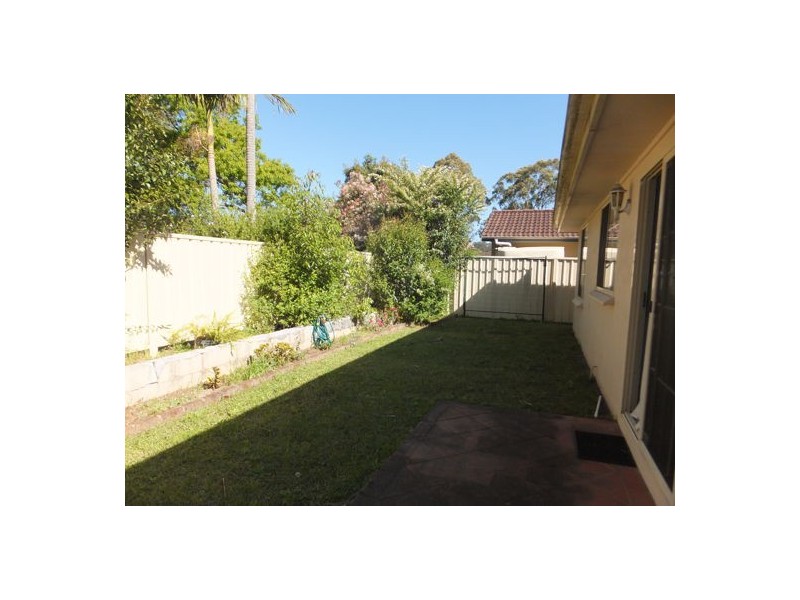 8/6-8 Beechwood Crescent, Ourimbah NSW 2258