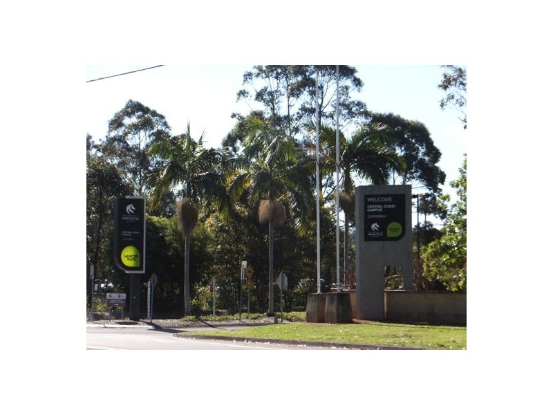 8/6-8 Beechwood Crescent, Ourimbah NSW 2258