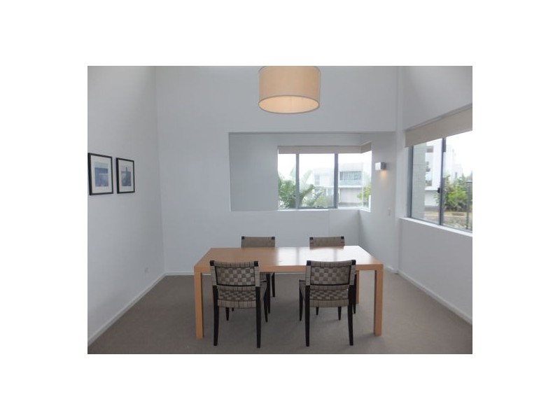 1909 White Haven Drive, Magenta NSW 2261