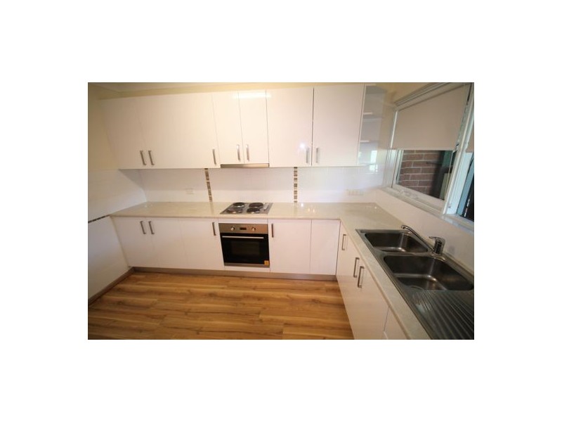 27/15-19 Fourth Avenue, Macquarie Fields NSW 2564