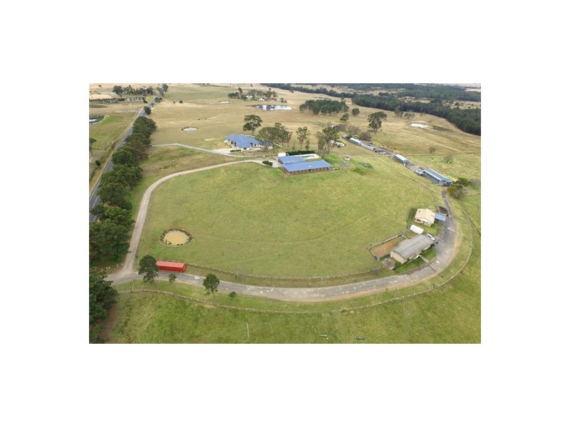 688 Luddenham Road, Luddenham NSW 2745