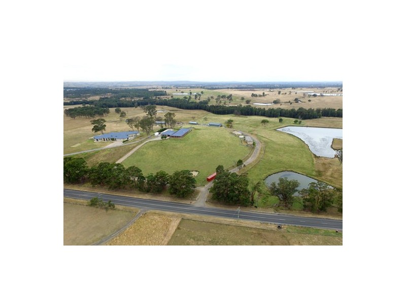 688 Luddenham Road, Luddenham NSW 2745