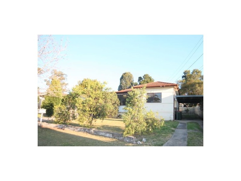 28 Hilltop Avenue, Blacktown NSW 2148