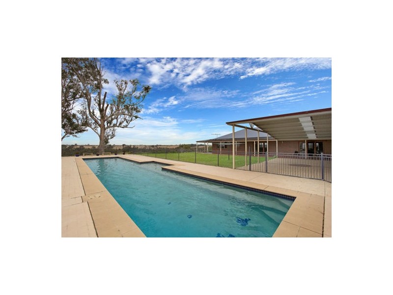 688 Luddenham Road, Badgerys Creek NSW 2555