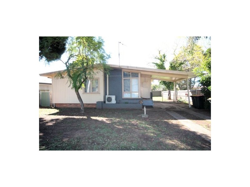 15 Manila Road, Lethbridge Park NSW 2770