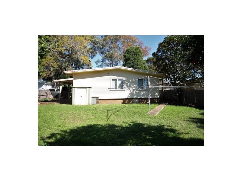 15 Manila Road, Lethbridge Park NSW 2770