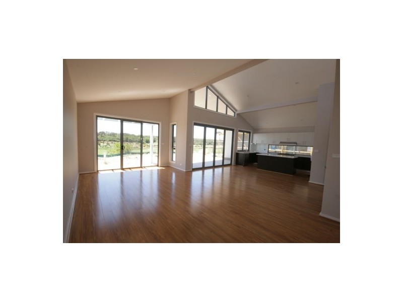 71 Pebblebeach Ave, Magenta NSW 2261