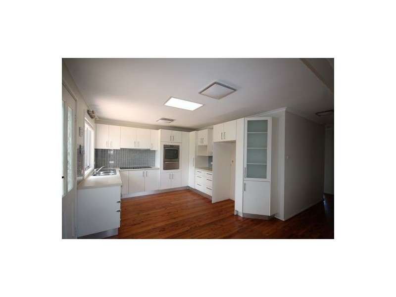 8 Ryan Crescent, Riverstone NSW 2765