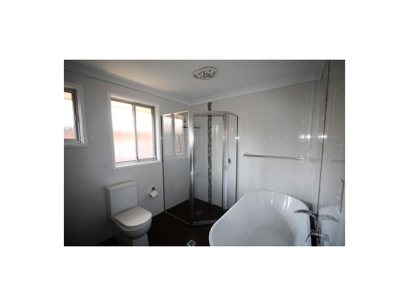 8 Ryan Crescent, Riverstone NSW 2765