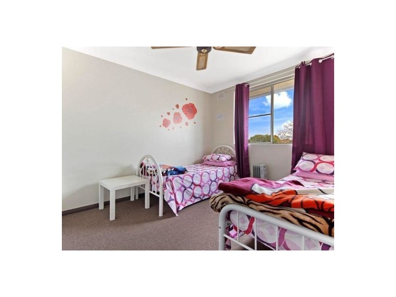 9/2 Lancelot St, Punchbowl NSW 2196