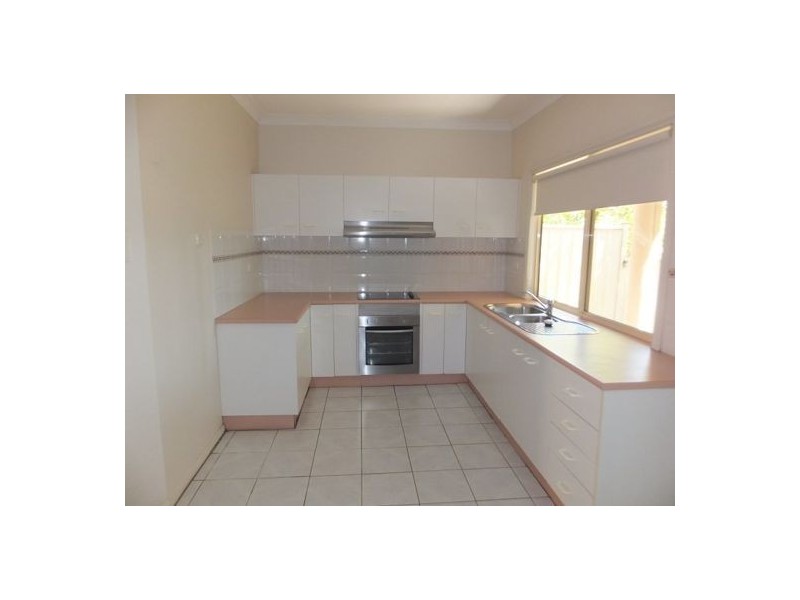 4/6 Beechwood Crescent, Ourimbah NSW 2258