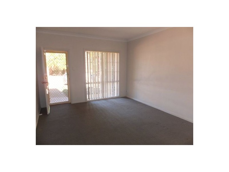 4/6 Beechwood Crescent, Ourimbah NSW 2258