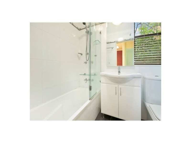 6/36 Busaco Road, Marsfield NSW 2122