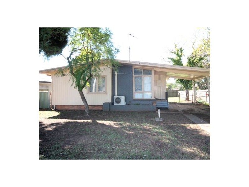 15 Manila Road, Lethbridge Park NSW 2770