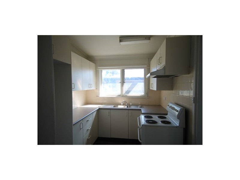 15 Manila Road, Lethbridge Park NSW 2770