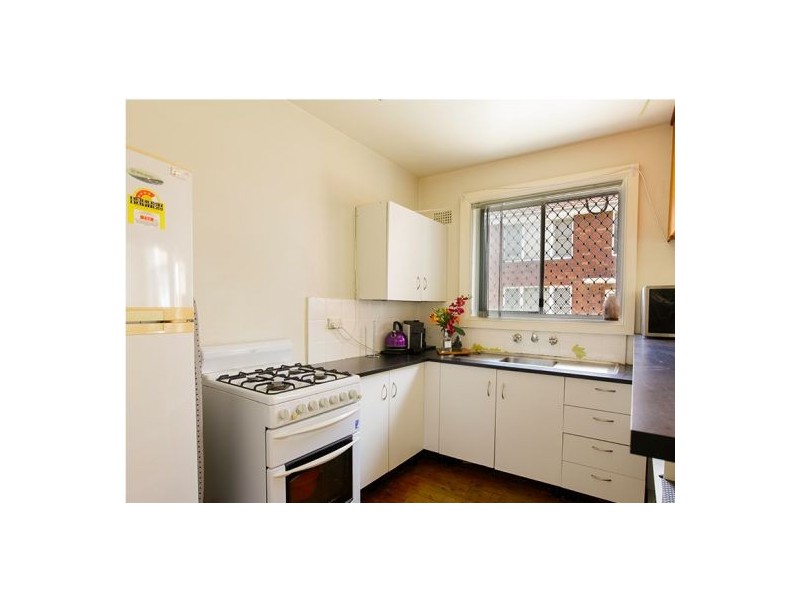 2/249 The Horsley Drive, Fairfield NSW 2165