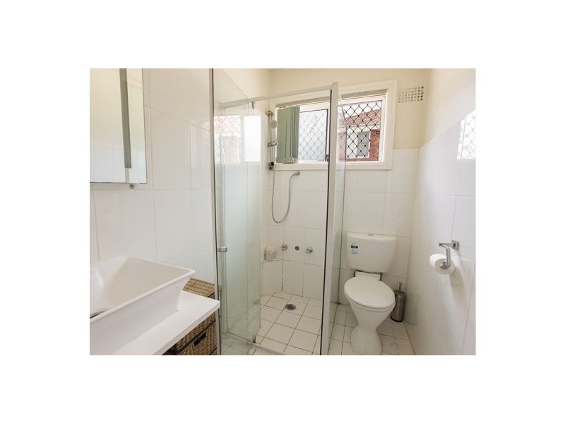 2/249 The Horsley Drive, Fairfield NSW 2165