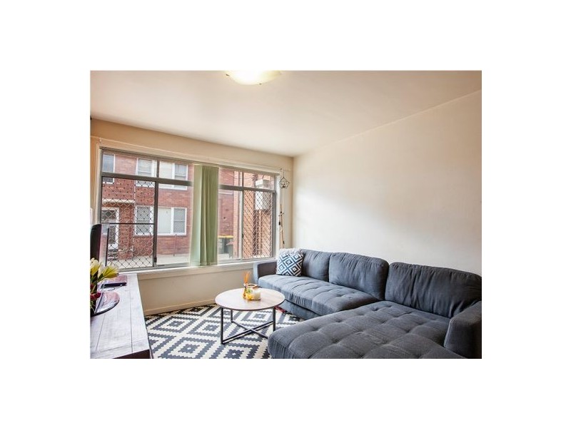 2/249 The Horsley Drive, Fairfield NSW 2165