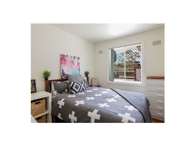 2/249 The Horsley Drive, Fairfield NSW 2165