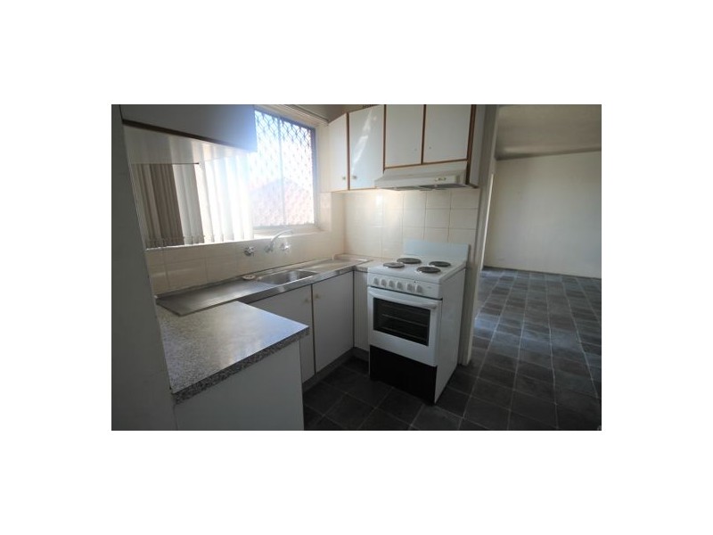 6/28 Moore Street, Campbelltown NSW 2560