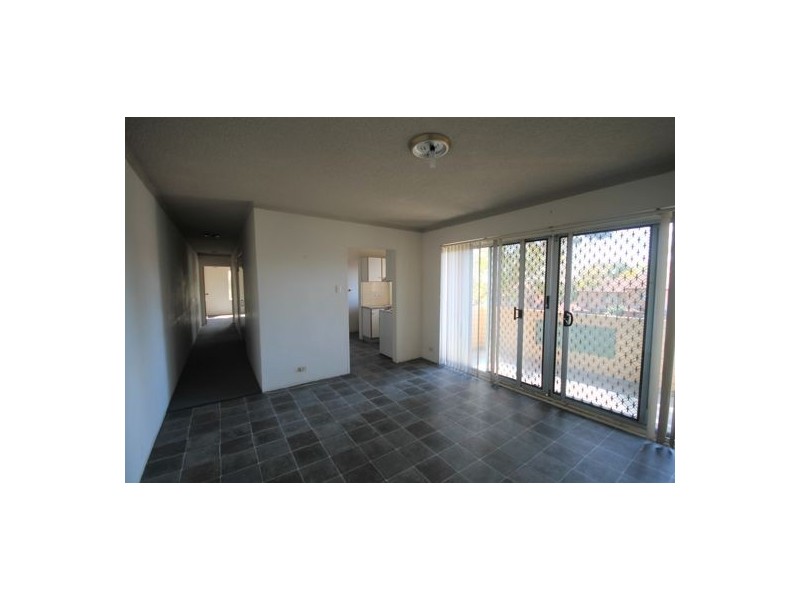 6/28 Moore Street, Campbelltown NSW 2560