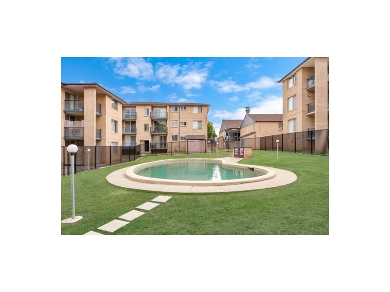 38/5-7 Hoddle Avenue, Campbelltown NSW 2560