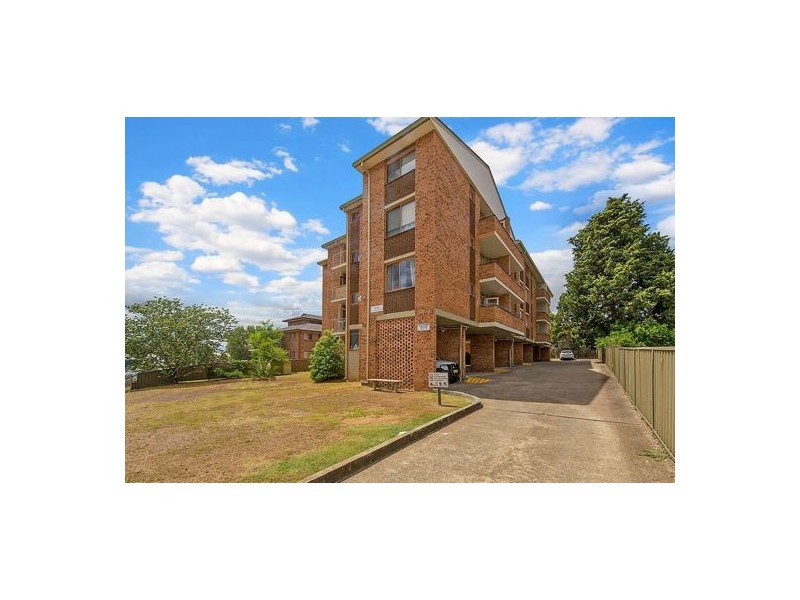 16/38 Castlereagh Street, Penrith NSW 2750