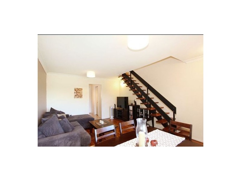 6 2-8 Kazanis Ct, Werrington NSW 2747