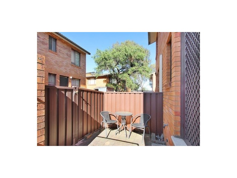 6 2-8 Kazanis Ct, Werrington NSW 2747